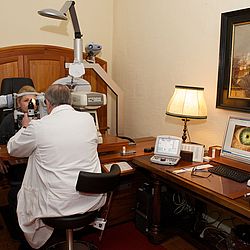 03_Untersuchungszimmer.jpg