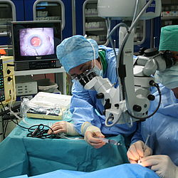 20_Operation_im_Sanatorium_Doebling_2009.jpg